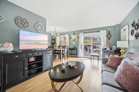 17 Metzak Drive Brampton ON L6Z 4N3