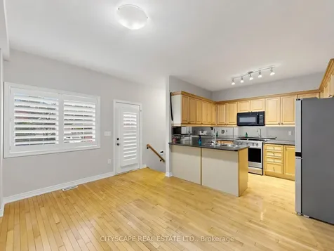 3740 Nightstar Drive Mississauga ON L5M 7Z7