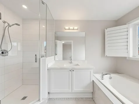 3740 Nightstar Drive Mississauga ON L5M 7Z7