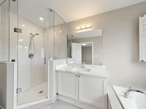 3740 Nightstar Drive Mississauga ON L5M 7Z7