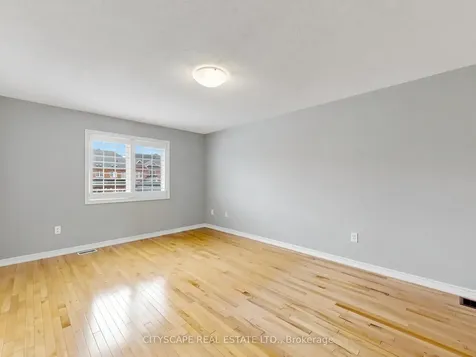 3740 Nightstar Drive Mississauga ON L5M 7Z7