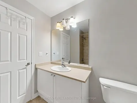3740 Nightstar Drive Mississauga ON L5M 7Z7