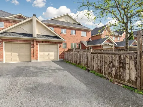 3740 Nightstar Drive Mississauga ON L5M 7Z7