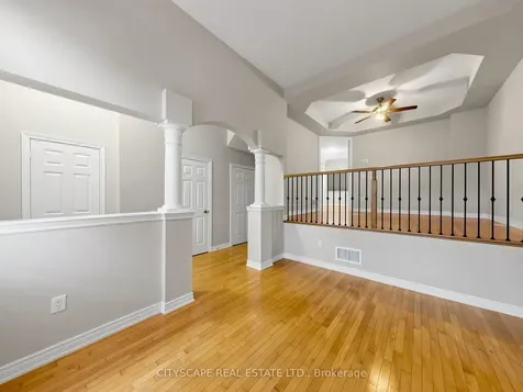 3740 Nightstar Drive Mississauga ON L5M 7Z7