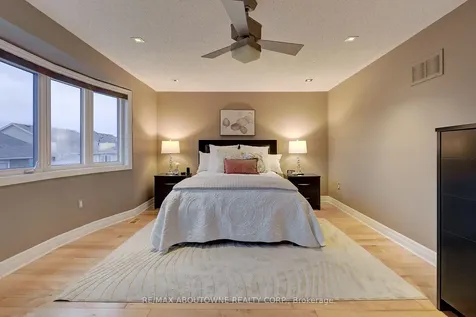 310 Leitch Landing Milton ON L9T 7M9
