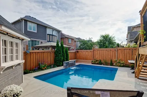 310 Leitch Landing Milton ON L9T 7M9