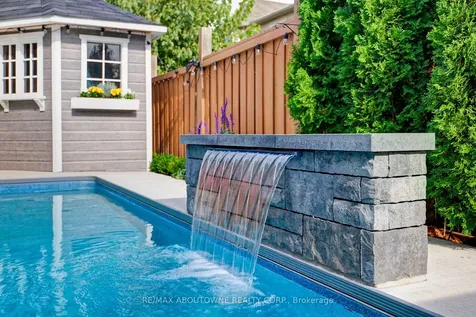 310 Leitch Landing Milton ON L9T 7M9