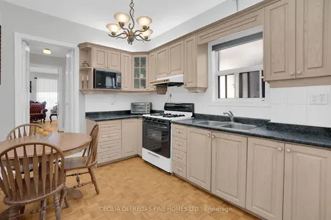 48 Westmount Avenue Toronto ON M6H 3K1