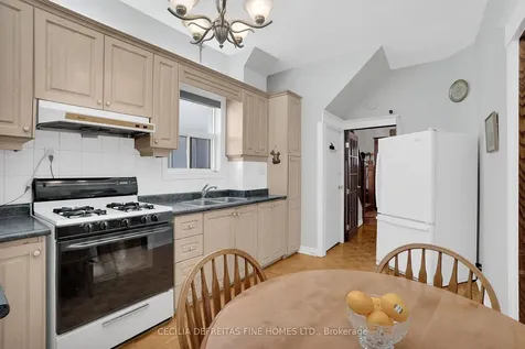 48 Westmount Avenue Toronto ON M6H 3K1