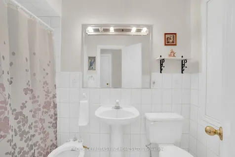 48 Westmount Avenue Toronto ON M6H 3K1