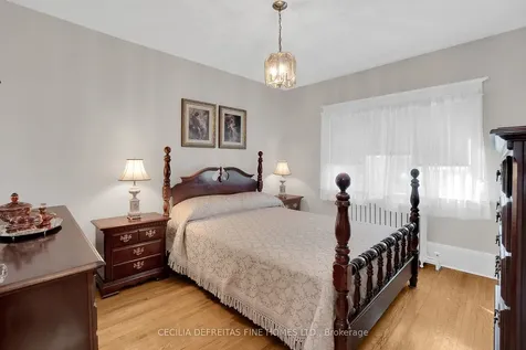 48 Westmount Avenue Toronto ON M6H 3K1