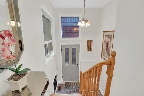 48 Westmount Avenue Toronto ON M6H 3K1