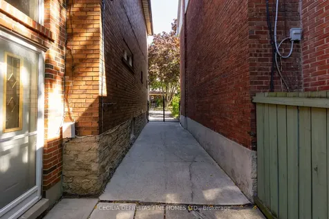 48 Westmount Avenue Toronto ON M6H 3K1