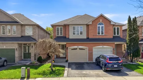 1860 Creek Way Burlington ON L7L 6P9