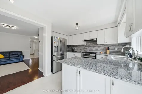 1860 Creek Way Burlington ON L7L 6P9