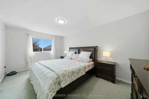 1860 Creek Way Burlington ON L7L 6P9