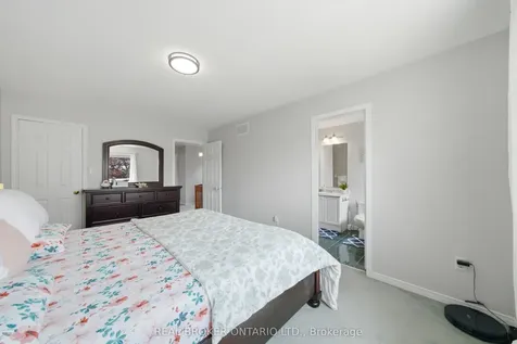 1860 Creek Way Burlington ON L7L 6P9