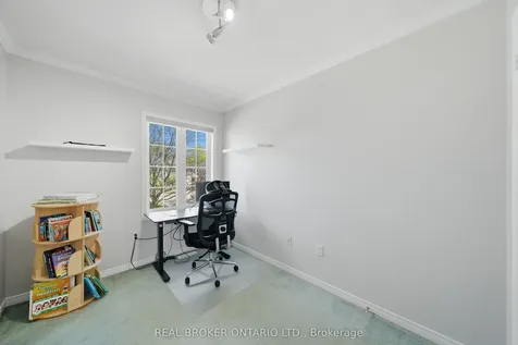 1860 Creek Way Burlington ON L7L 6P9