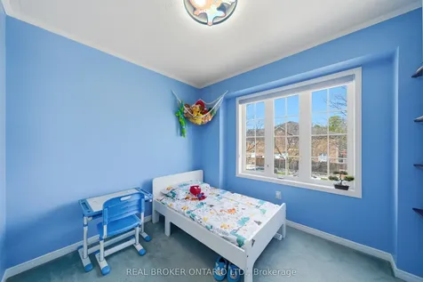 1860 Creek Way Burlington ON L7L 6P9