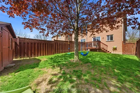 1860 Creek Way Burlington ON L7L 6P9