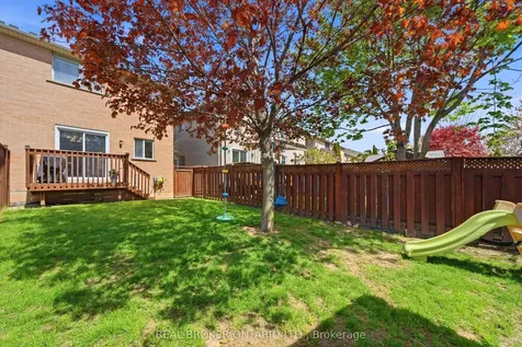 1860 Creek Way Burlington ON L7L 6P9