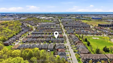 1860 Creek Way Burlington ON L7L 6P9