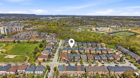 1860 Creek Way Burlington ON L7L 6P9