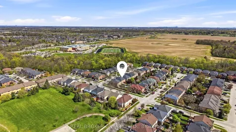 1860 Creek Way Burlington ON L7L 6P9