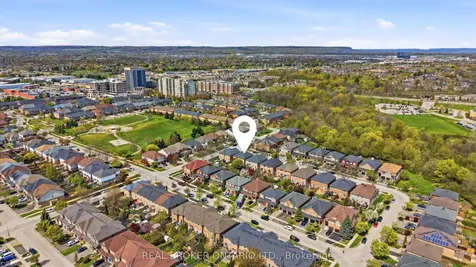 1860 Creek Way Burlington ON L7L 6P9