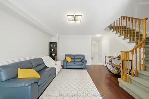 1860 Creek Way Burlington ON L7L 6P9