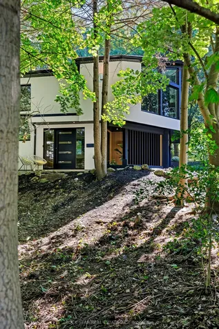 1113 Greenoaks Drive Mississauga ON L5J 3A1