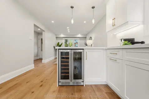 2172 Margot Street Oakville ON L6H 3M1