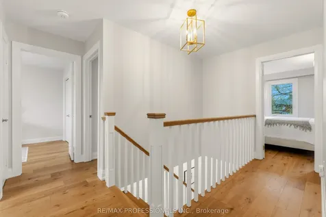 2172 Margot Street Oakville ON L6H 3M1