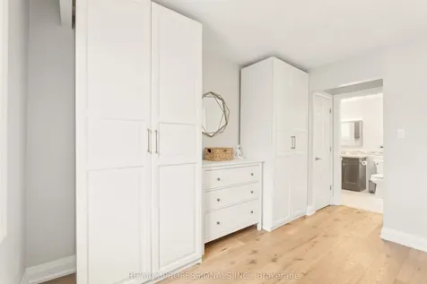 2172 Margot Street Oakville ON L6H 3M1