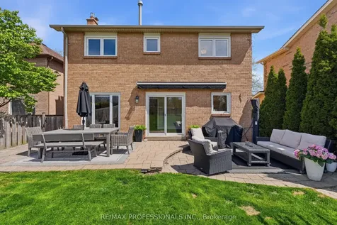2172 Margot Street Oakville ON L6H 3M1