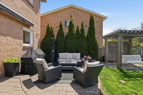 2172 Margot Street Oakville ON L6H 3M1