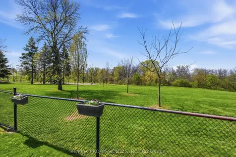 2172 Margot Street Oakville ON L6H 3M1