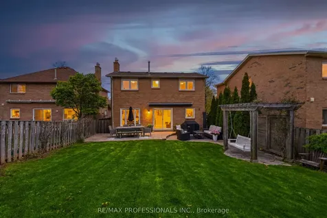 2172 Margot Street Oakville ON L6H 3M1