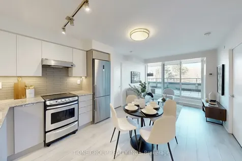 160 Flemington Road Toronto ON M6A 1N6