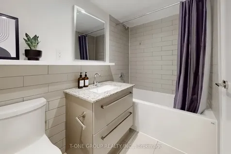 160 Flemington Road Toronto ON M6A 1N6
