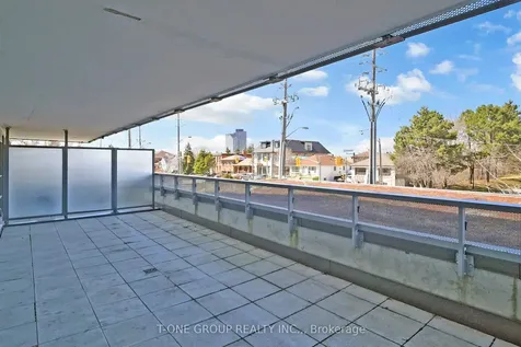 160 Flemington Road Toronto ON M6A 1N6