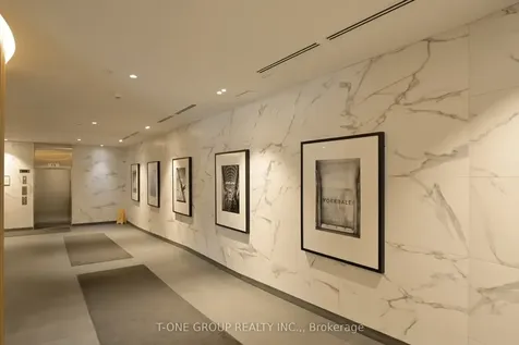 160 Flemington Road Toronto ON M6A 1N6