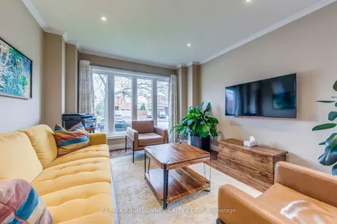 1209 Old Oak Drive Oakville ON L6M 3K6