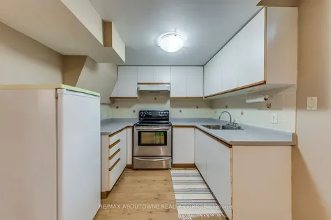 1209 Old Oak Drive Oakville ON L6M 3K6