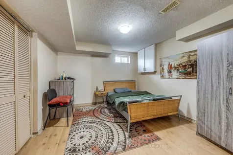 1209 Old Oak Drive Oakville ON L6M 3K6