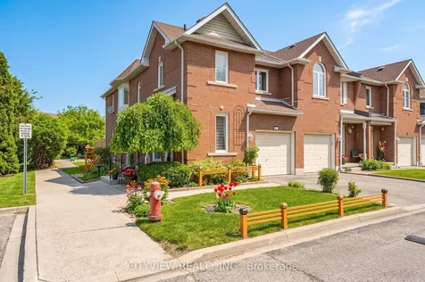 6050 Bidwell Trail Mississauga ON L5V 1V6