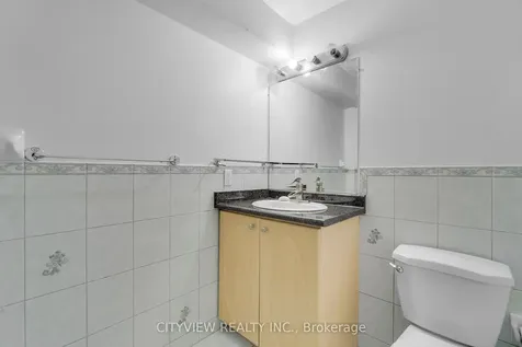 6050 Bidwell Trail Mississauga ON L5V 1V6