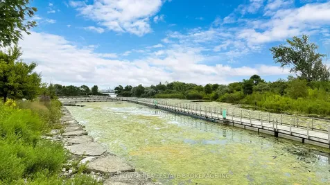 2200 Lake Shore Boulevard W Toronto ON M8V 1A4