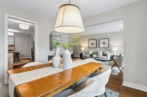 290 Hillside Drive Mississauga ON L5M 1G5