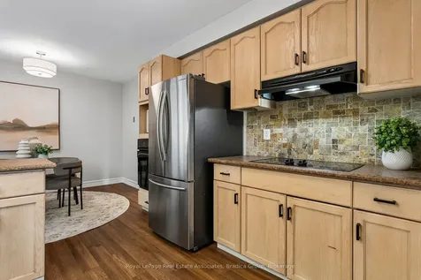 290 Hillside Drive Mississauga ON L5M 1G5